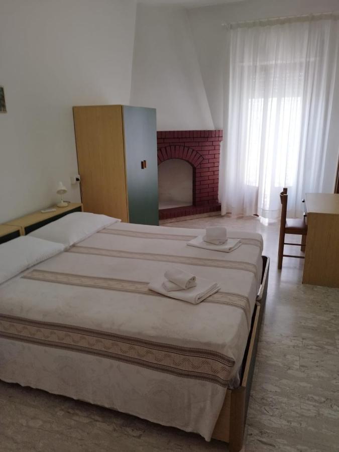 Da Carlino Hotell Peschici Exteriör bild